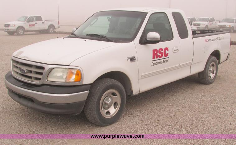 image for item F4054 2002 Ford F150 XLT SuperCab pickup truck