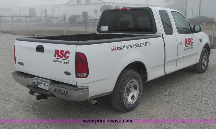 image for item F4054 2002 Ford F150 XLT SuperCab pickup truck