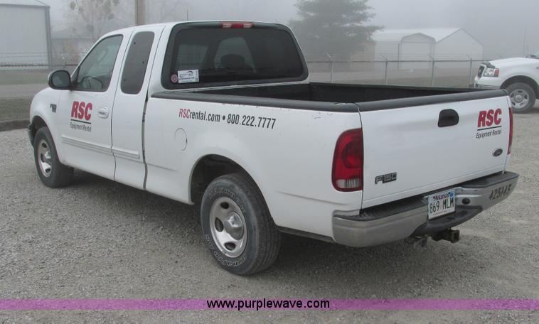 image for item F4054 2002 Ford F150 XLT SuperCab pickup truck