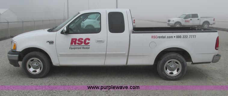 image for item F4054 2002 Ford F150 XLT SuperCab pickup truck
