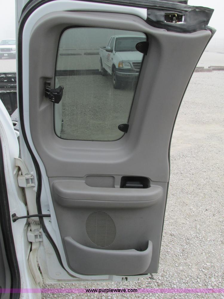 image for item F4054 2002 Ford F150 XLT SuperCab pickup truck