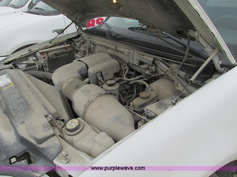 image for item F4054 2002 Ford F150 XLT SuperCab pickup truck