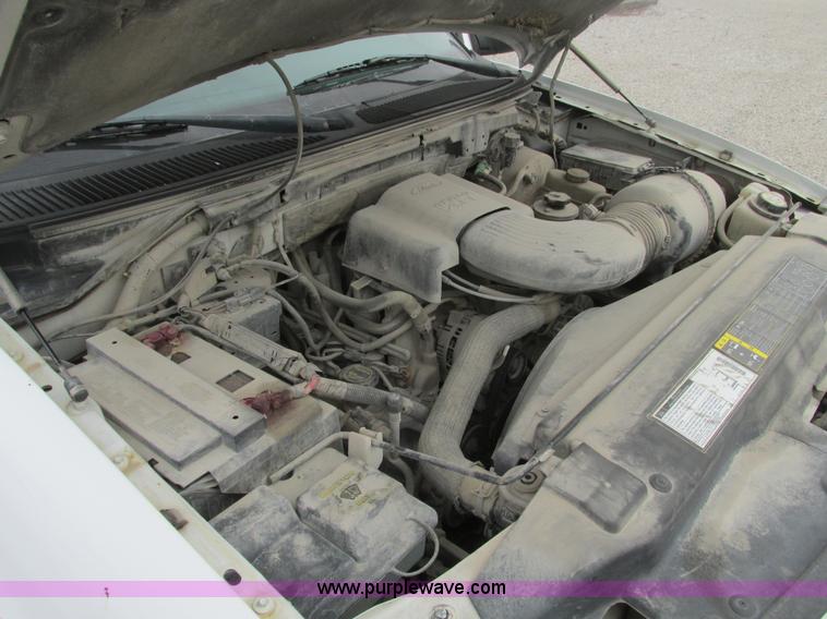 image for item F4054 2002 Ford F150 XLT SuperCab pickup truck