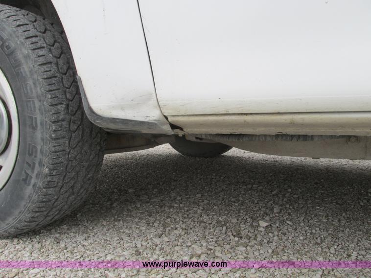 image for item F4054 2002 Ford F150 XLT SuperCab pickup truck