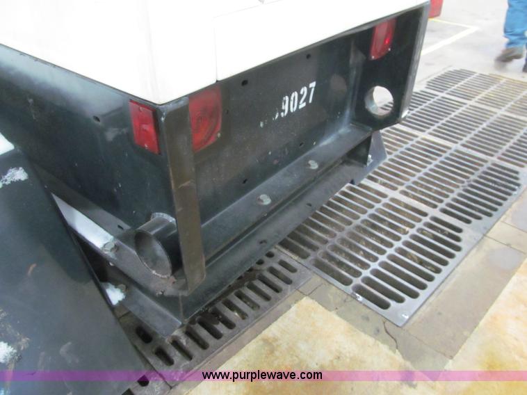image for item F5796 2006 Magnum Pro MM655 towable generator