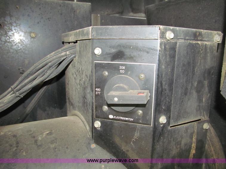 image for item F5796 2006 Magnum Pro MM655 towable generator