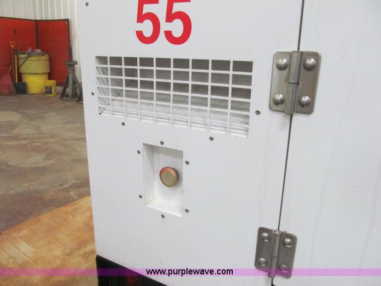 image for item F5796 2006 Magnum Pro MM655 towable generator