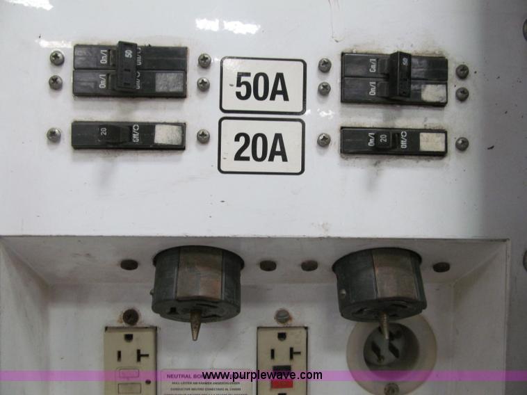 image for item F5796 2006 Magnum Pro MM655 towable generator