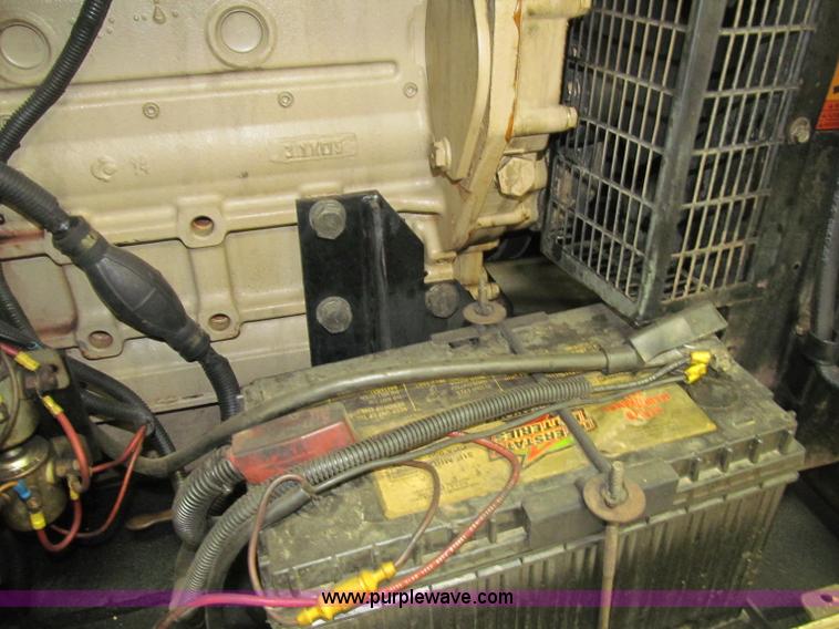 image for item F5796 2006 Magnum Pro MM655 towable generator