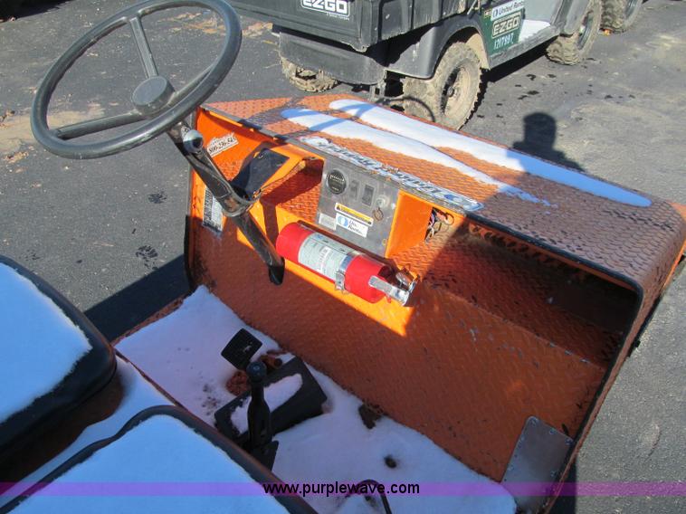 image for item F5797 2005 Motrec E-302 electric cart