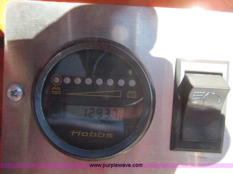 image for item F5797 2005 Motrec E-302 electric cart