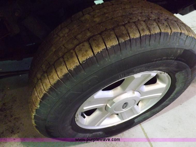 image for item F6344 2004 Ford F150 XLT Super Crew pickup truck