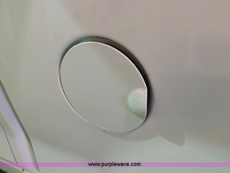 image for item F6344 2004 Ford F150 XLT Super Crew pickup truck