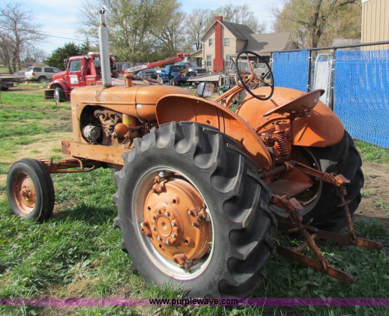 image for item B1663 Allis Chalmers WD45 tractor