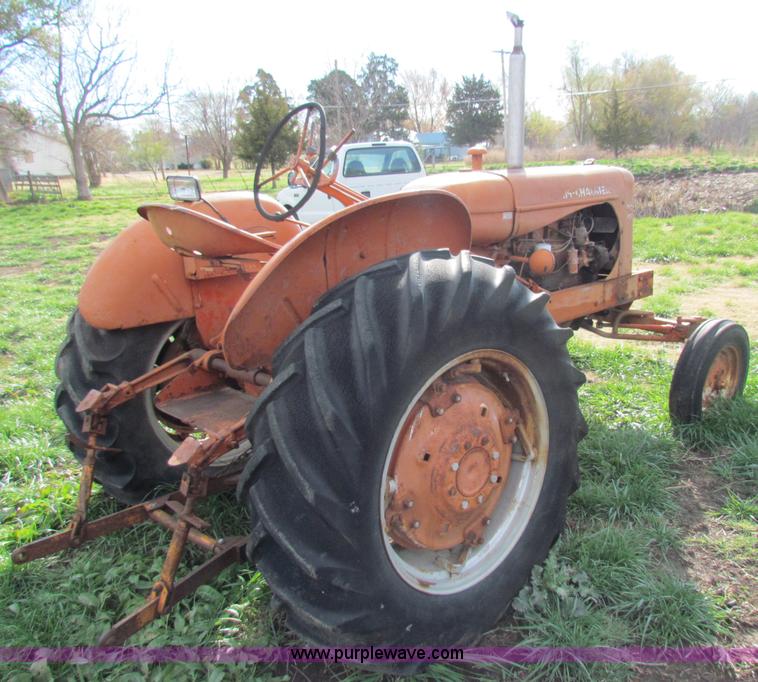 image for item B1663 Allis Chalmers WD45 tractor