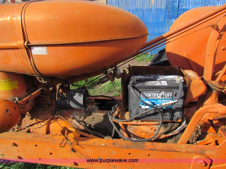 image for item B1663 Allis Chalmers WD45 tractor