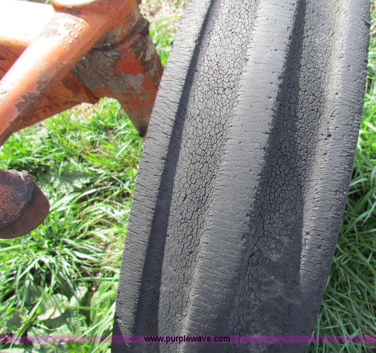 image for item B1663 Allis Chalmers WD45 tractor