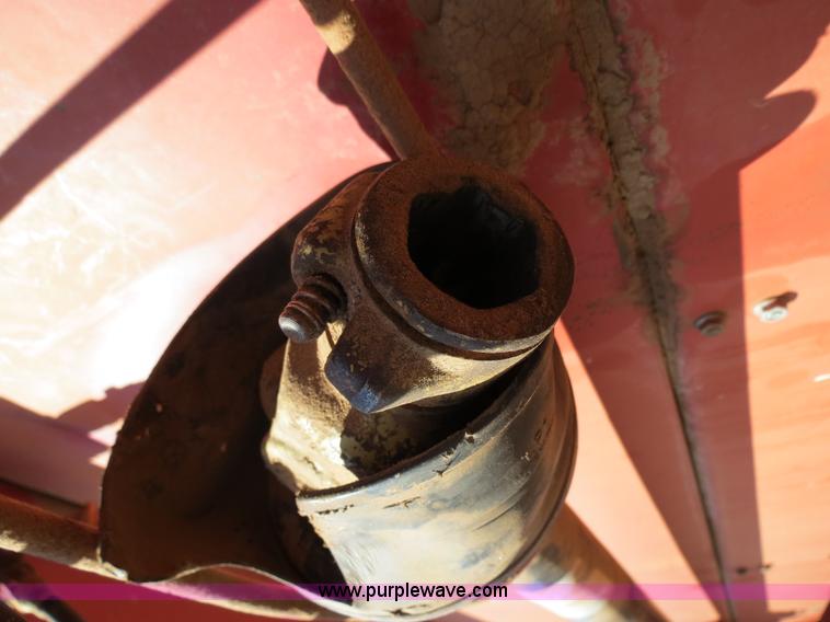 image for item B2500 Case IH 1010 25' rigid platform header