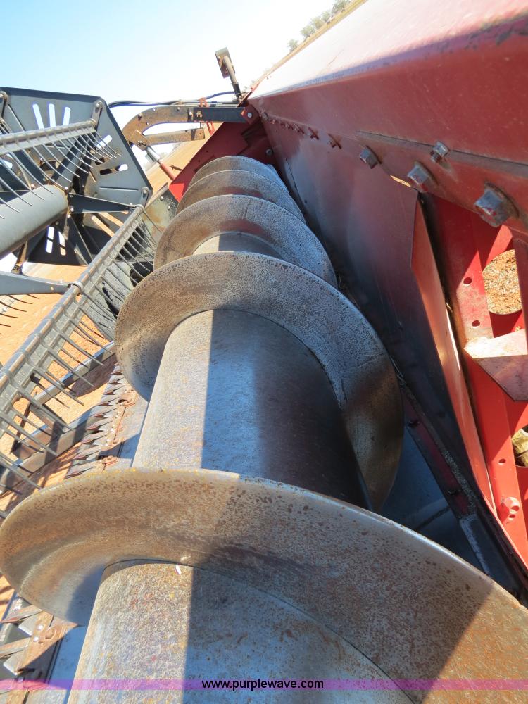 image for item B2500 Case IH 1010 25' rigid platform header