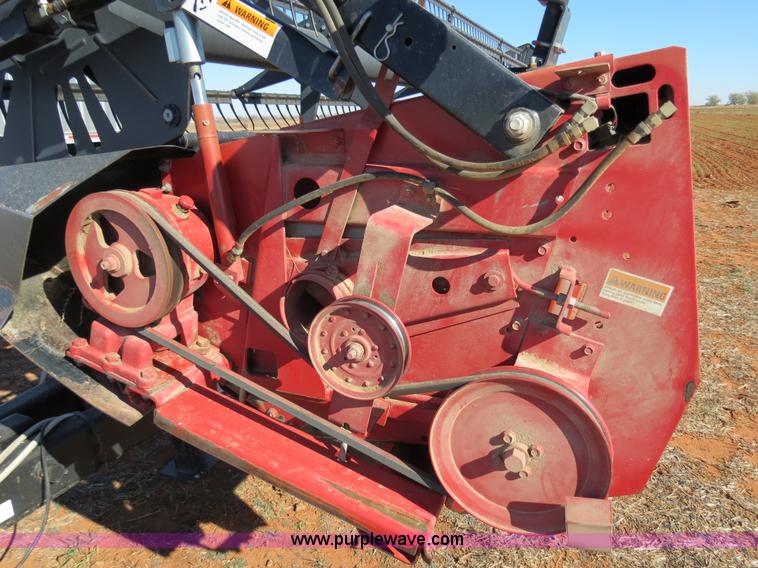 image for item B2500 Case IH 1010 25' rigid platform header