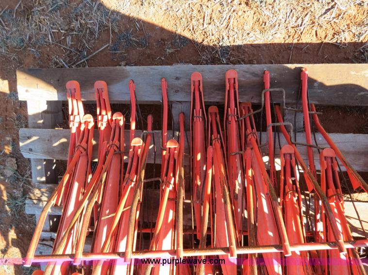 image for item B2500 Case IH 1010 25' rigid platform header