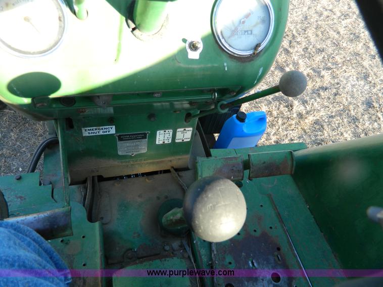 image for item B3983 1962 Oliver 1900 tractor