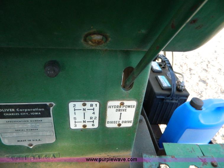 image for item B3983 1962 Oliver 1900 tractor