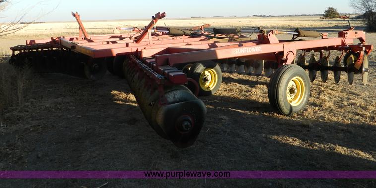 image for item B3986 Sunflower 1232 24' disc