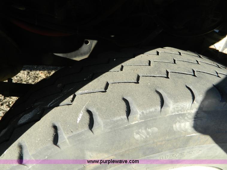 image for item B3998 1988 Ford L8000 feed truck