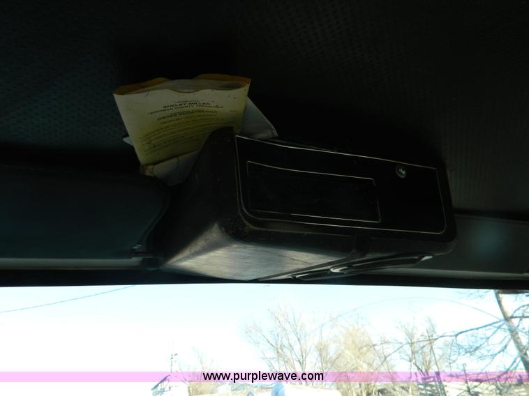 image for item B3998 1988 Ford L8000 feed truck