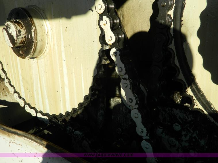 image for item B3998 1988 Ford L8000 feed truck