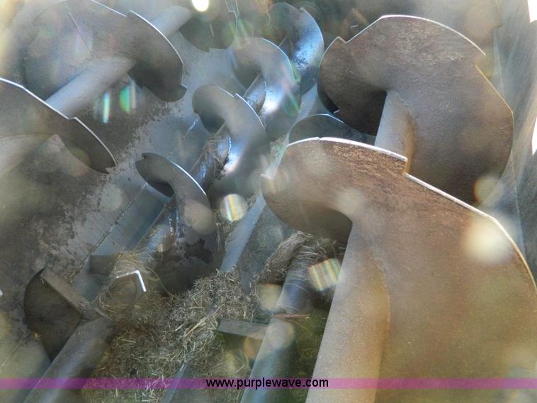 image for item B3998 1988 Ford L8000 feed truck