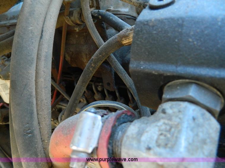 image for item B3998 1988 Ford L8000 feed truck