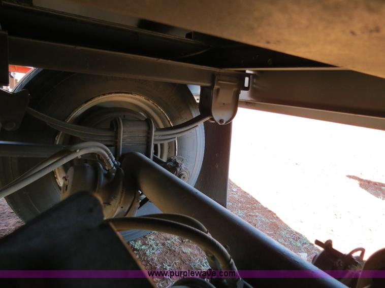 image for item B4531 2013 Farris GH1028 28.5' aluminum double hopper grain trailer