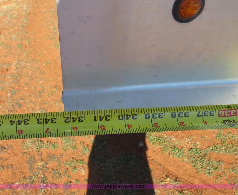 image for item B4531 2013 Farris GH1028 28.5' aluminum double hopper grain trailer