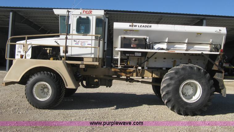 image for item B8224 1993 Tyler Titan 4300 floater spreader truck