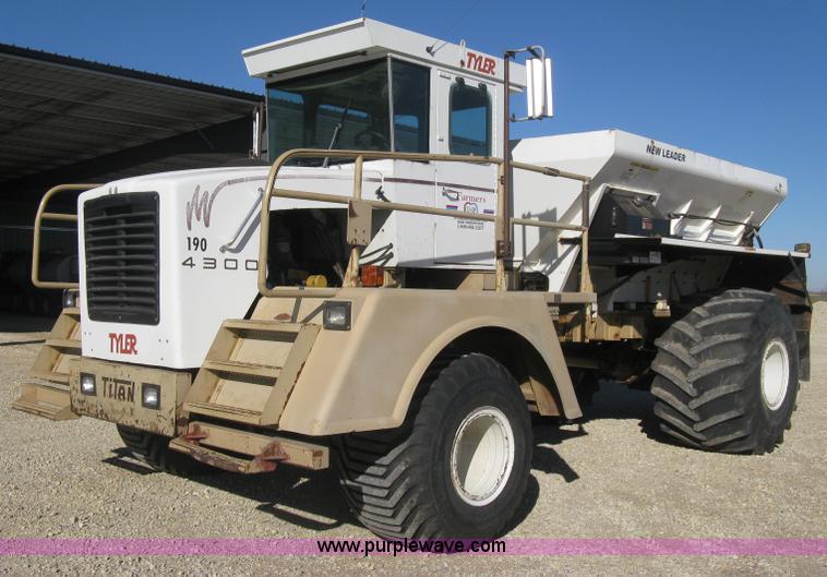 image for item B8224 1993 Tyler Titan 4300 floater spreader truck