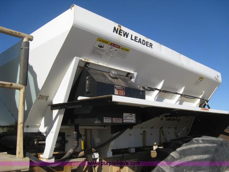 image for item B8224 1993 Tyler Titan 4300 floater spreader truck
