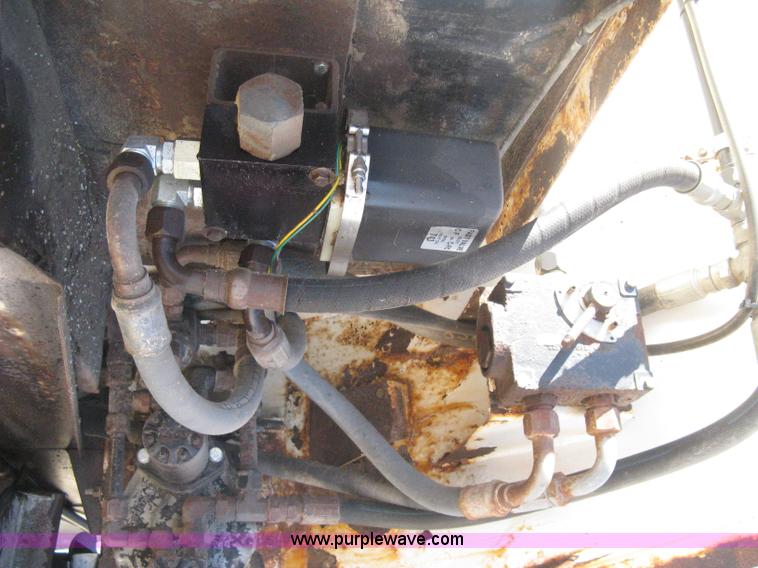 image for item B8224 1993 Tyler Titan 4300 floater spreader truck