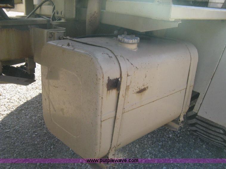 image for item B8224 1993 Tyler Titan 4300 floater spreader truck