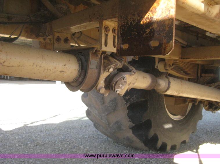 image for item B8224 1993 Tyler Titan 4300 floater spreader truck