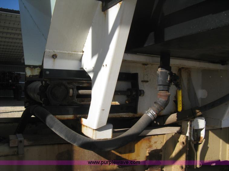 image for item B8224 1993 Tyler Titan 4300 floater spreader truck