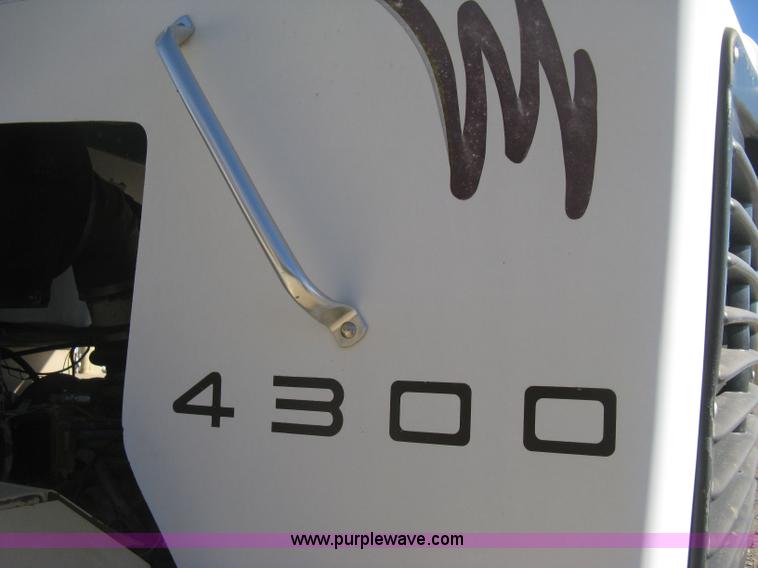 image for item B8224 1993 Tyler Titan 4300 floater spreader truck