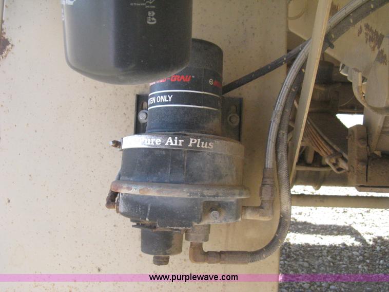 image for item B8224 1993 Tyler Titan 4300 floater spreader truck