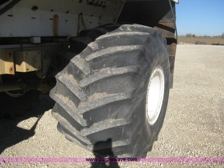 image for item B8224 1993 Tyler Titan 4300 floater spreader truck