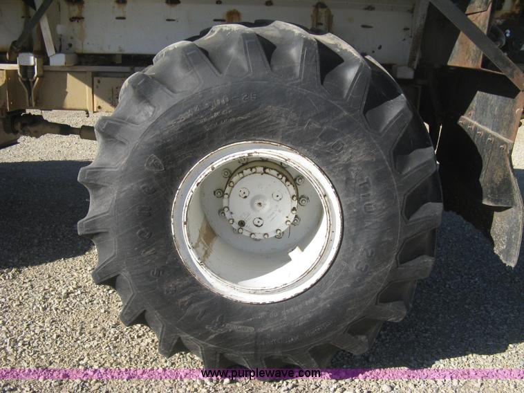 image for item B8224 1993 Tyler Titan 4300 floater spreader truck