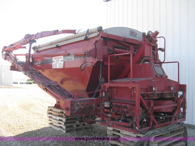 image for item B8225 Case IH FLX 810 Flex-Air applicator bed