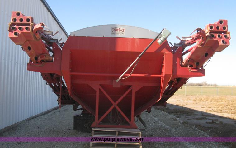 image for item B8225 Case IH FLX 810 Flex-Air applicator bed