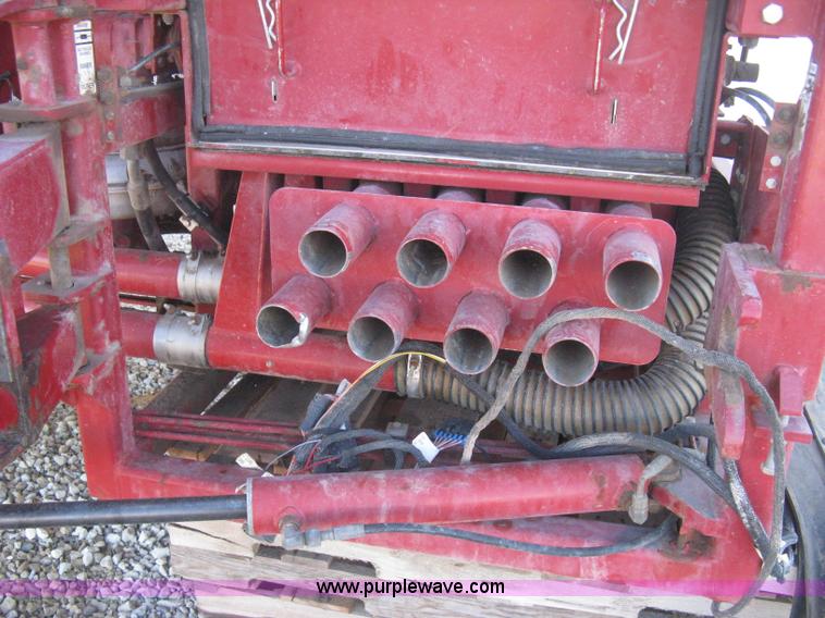 image for item B8225 Case IH FLX 810 Flex-Air applicator bed