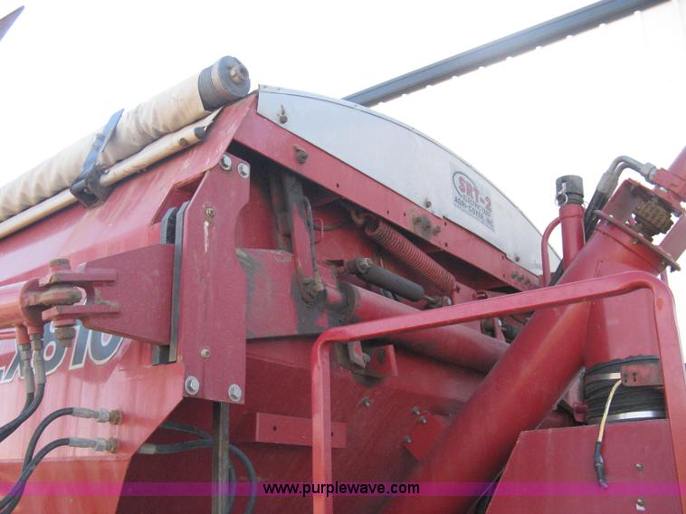 image for item B8225 Case IH FLX 810 Flex-Air applicator bed